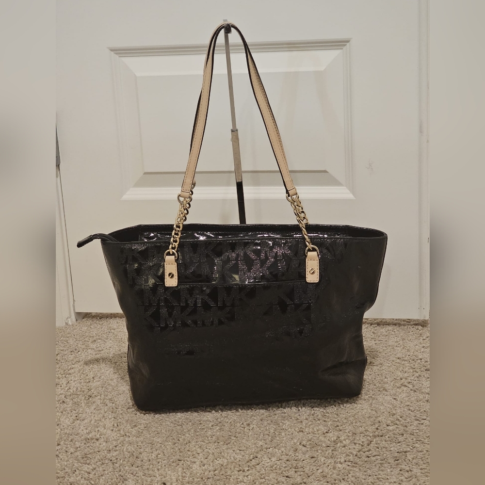 EUC Michael Kors Shoulder Bag